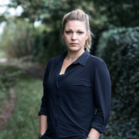 Deirdre Angenent